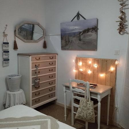 Chambres D'Hotes Chez Catherine A Reus Chambre Bord De Mer Avec Salle De Bains Privee Dış mekan fotoğraf